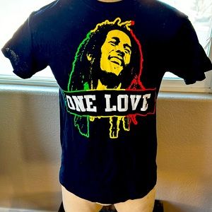 One Love graphic Tee
